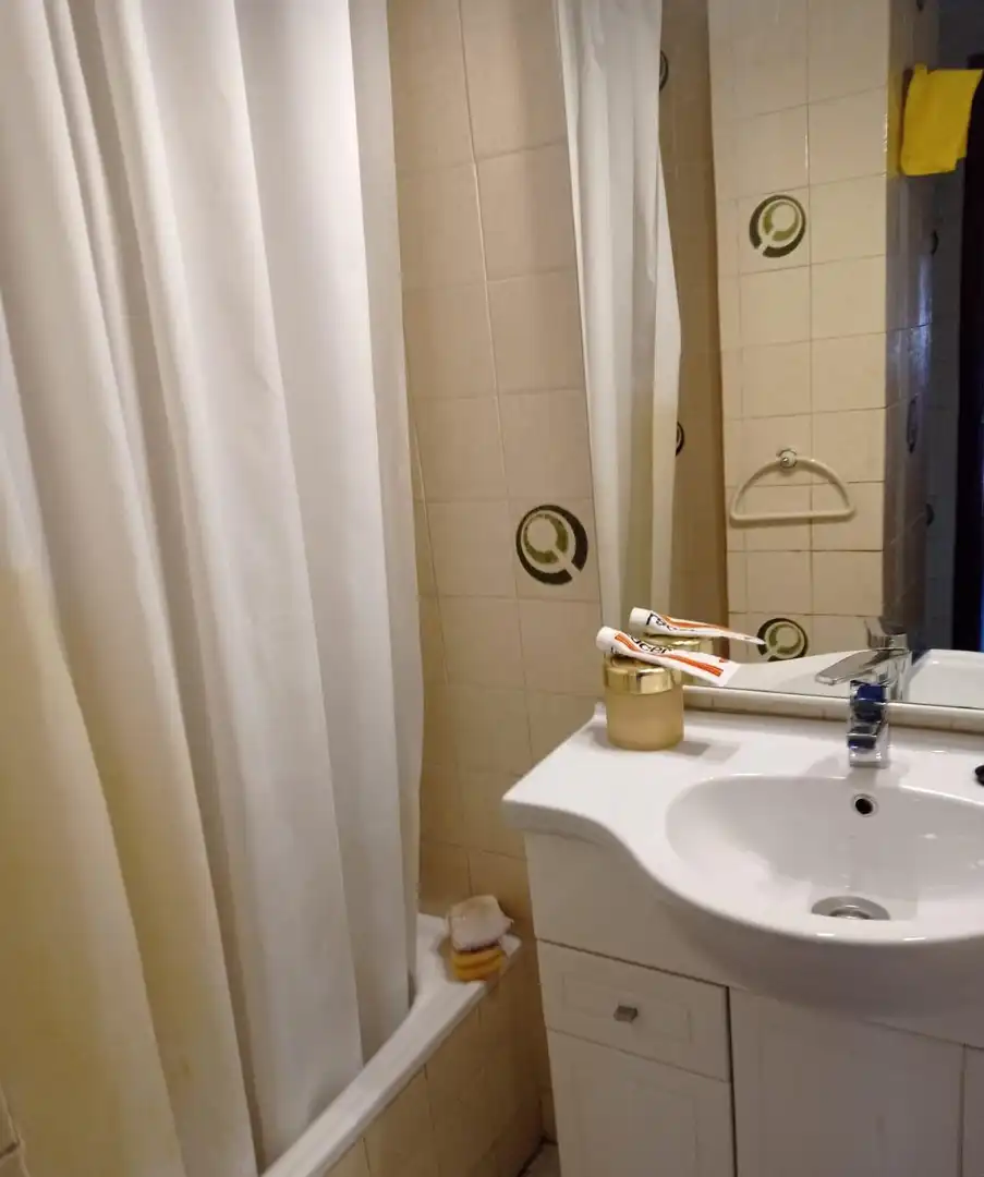 Baño de Piso en venta en Málaga con Jardín privado y Piscina comunitaria