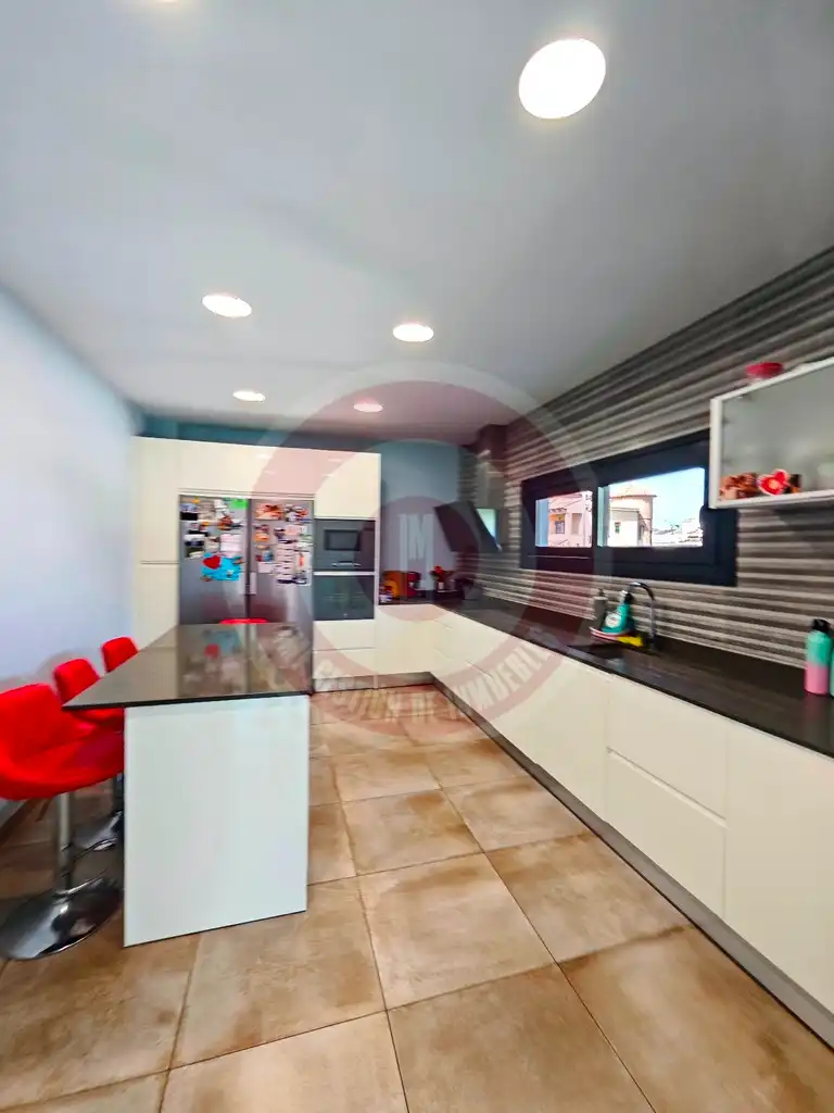 Cocina de Casa o chalet en venta en Vélez-Málaga con Aire acondicionado, Jardín privado y Terraza