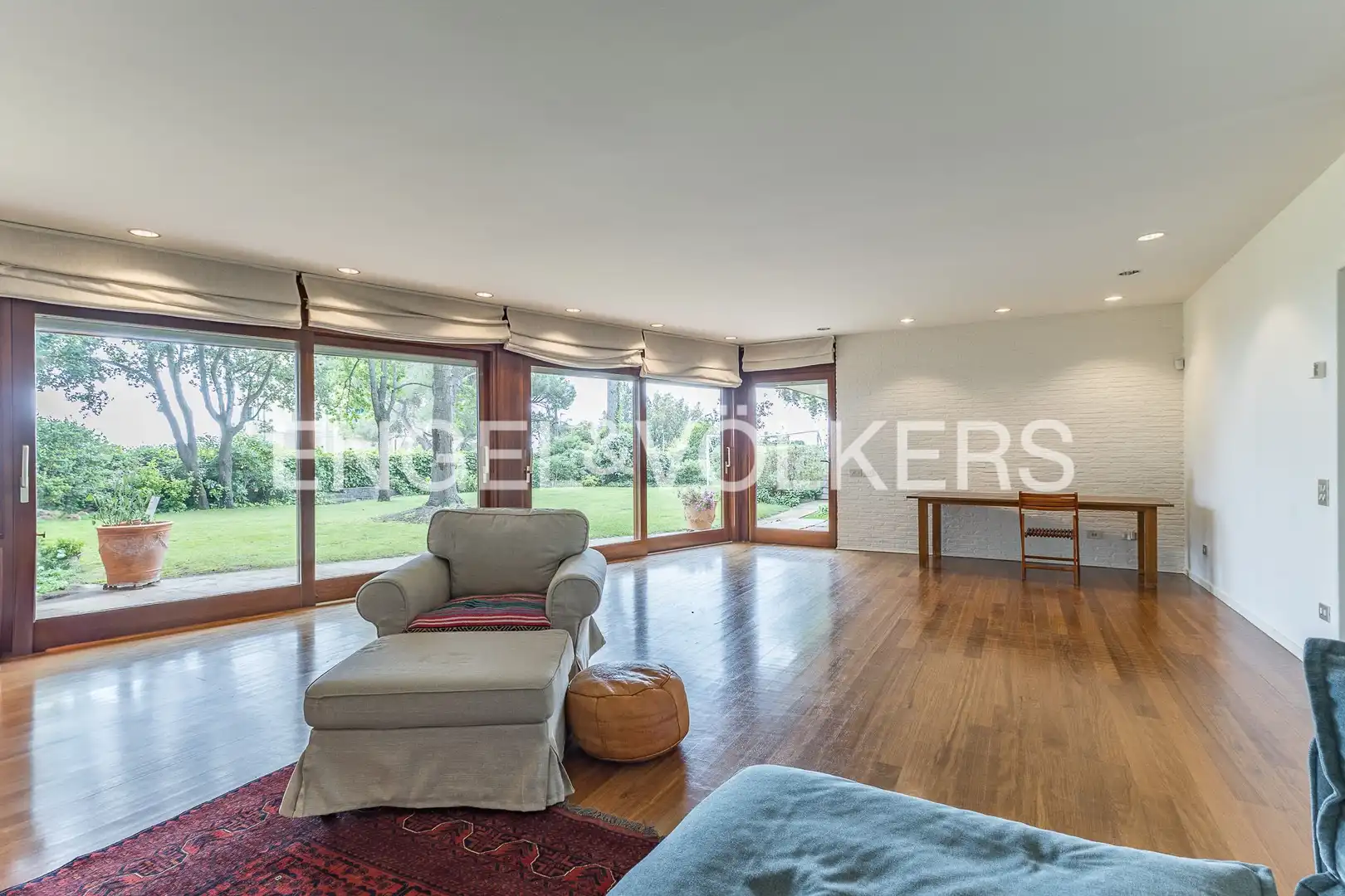 Vista exterior de Casa o chalet en venta en Barcelona con Aire acondicionado, Calefacción y Jardín privado