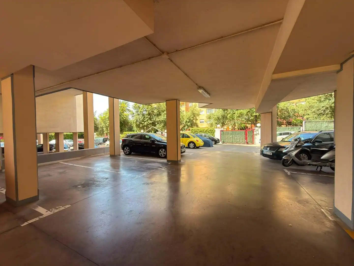 Parkplatz von Dachboden zur Miete in Alicante / Alacant mit Klimaanlage und Gemeinschaftspool