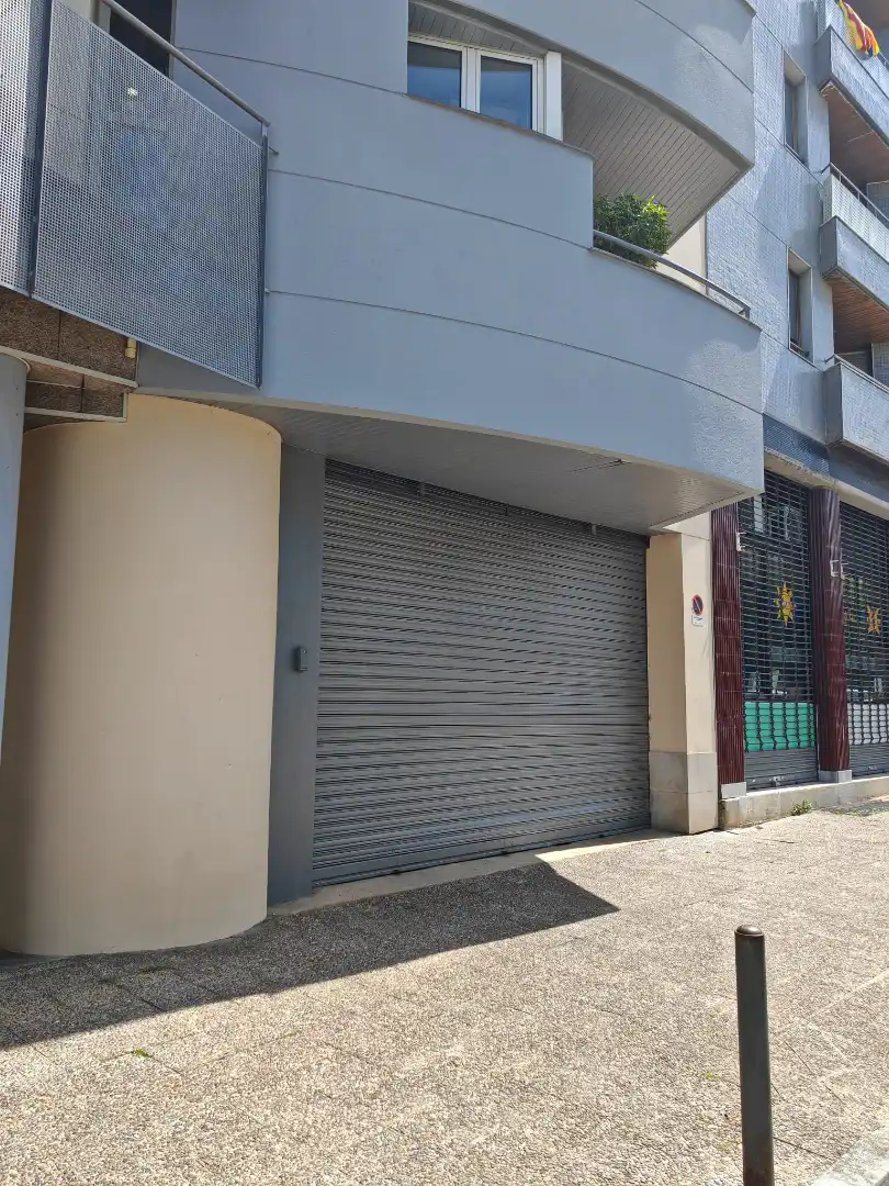 Gewerbefläche zur Miete in Carrer del Riu Güell 83, imagen 2