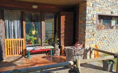 Terrasse von Erdgeschoss zum verkauf in Alins mit Heizung, Terrasse und Möbliert