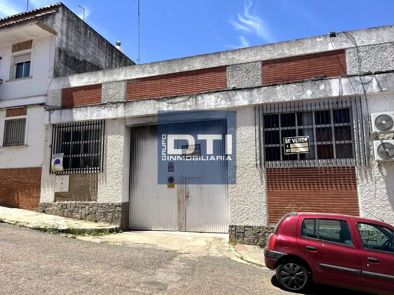 Industrial building for sale in Calle Carmen, imagen 2