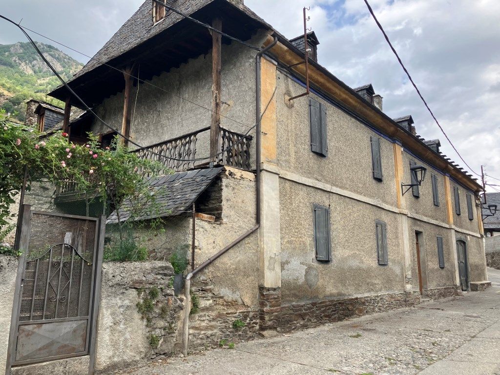 Vista exterior de Finca rústica en venda en Bossòst