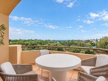 Apartamento con ascensor en venta en Avenida de España