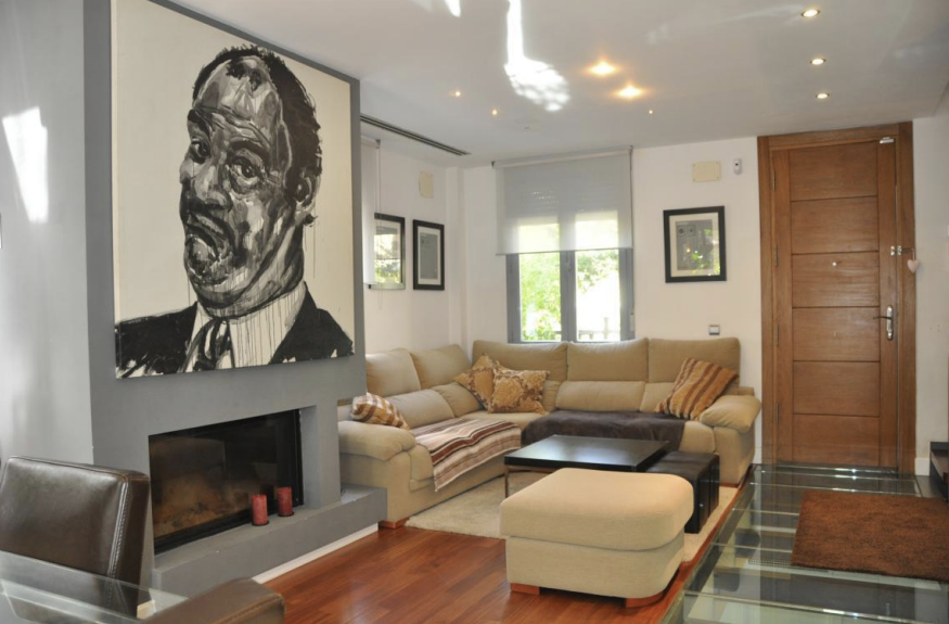 Sala d'estar de Casa o xalet en venda en  Madrid Capital amb Aire condicionat, Calefacció i Jardí privat