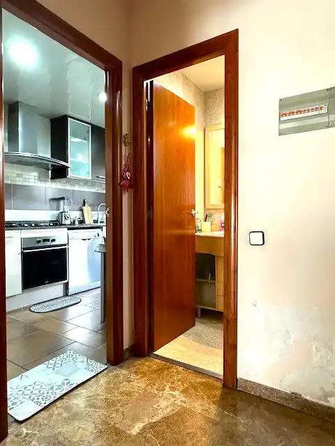 Küche von Einfamilien-Reihenhaus zum Verkauf in Sant Boi de Llobregat mit Klimaanlage, Heizung und Terrasse