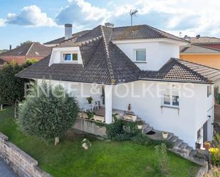 Vista exterior de Casa o xalet en venda en Caldes de Malavella amb Aire condicionat, Calefacció i Jardí privat