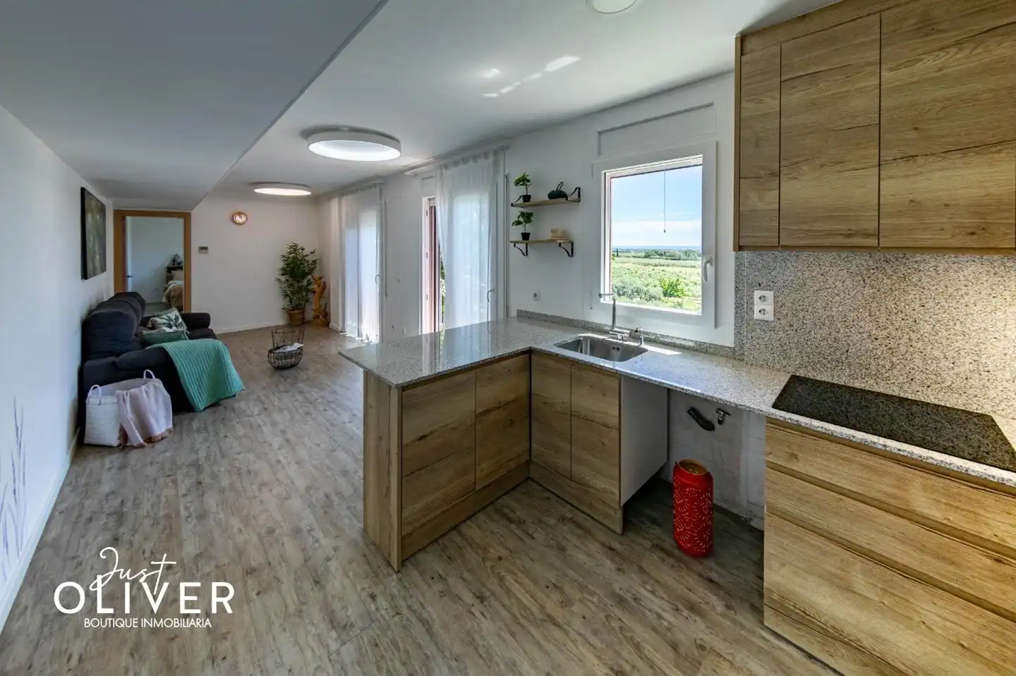 Küche von Wohnung zum Verkauf in Montbrió del Camp mit Terrasse, Abstellraum und Möbliert