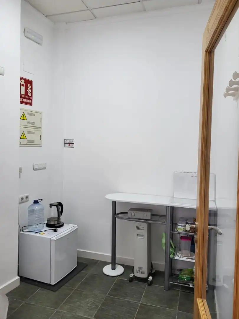 Cocina de Local en venta en San Miguel de Salinas con Aire acondicionado
