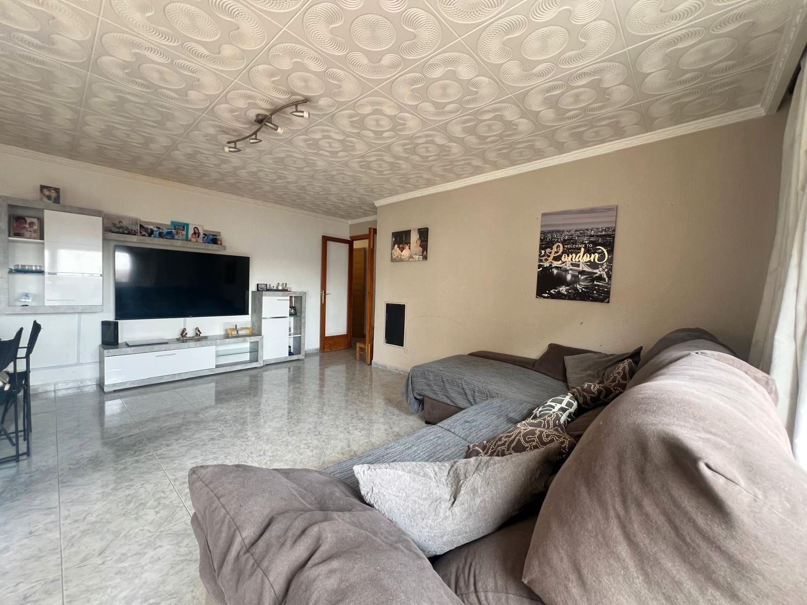Living room of Flat for sale in  Palma de Mallorca  with Air Conditioner, Balcony and Internet