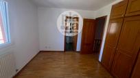 Dormitori de Casa adosada en venda en Burgos Capital amb Calefacció, Jardí privat i Traster