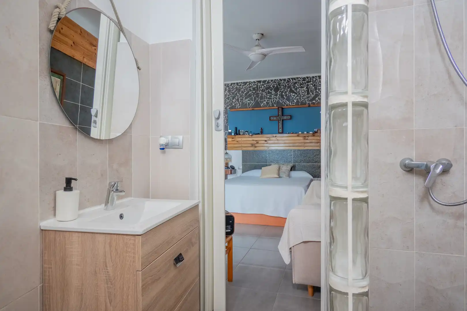 Habitación de Casa adosada en venta en Las Palmas de Gran Canaria con Terraza, Trastero y Balcón