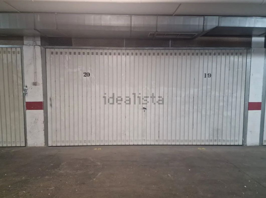Vista exterior de Garatge en venda en Benalmádena