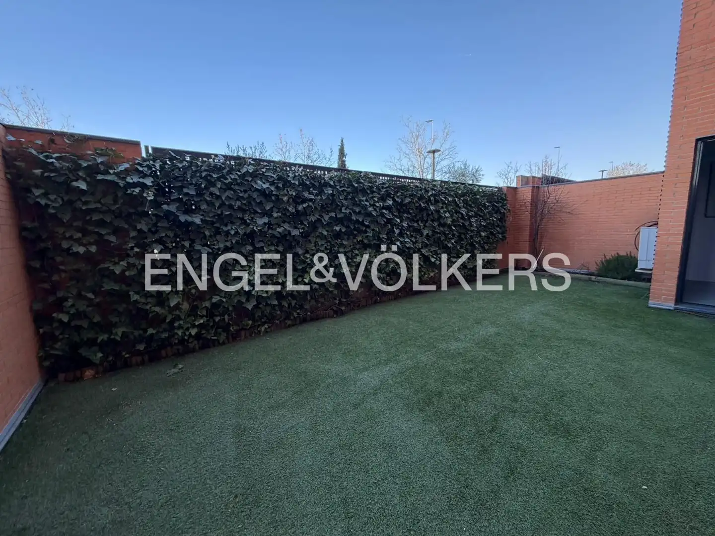 Terraza de Apartamento de alquiler en San Sebastián de los Reyes con Aire acondicionado, Calefacción y Jardín privado