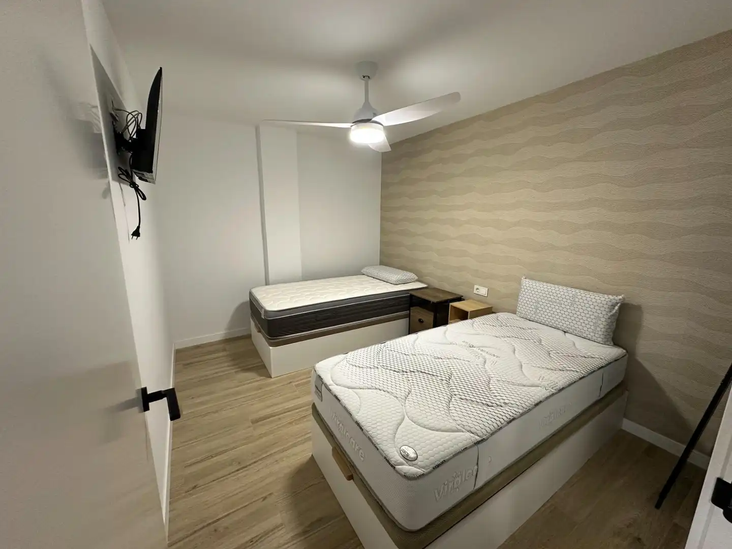 Dormitori de Apartament de lloguer en Alicante / Alacant amb Aire condicionat, Calefacció i Moblat