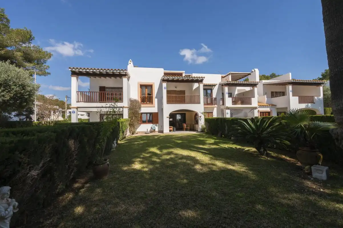 Exterior view of Ground floor for sale in Santa Eulària des Riu  with Air Conditioner, Heating and Private garden