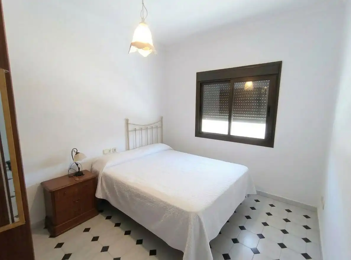 Habitación de Casa adosada en venta en Benacazón con Aire acondicionado y Amueblado