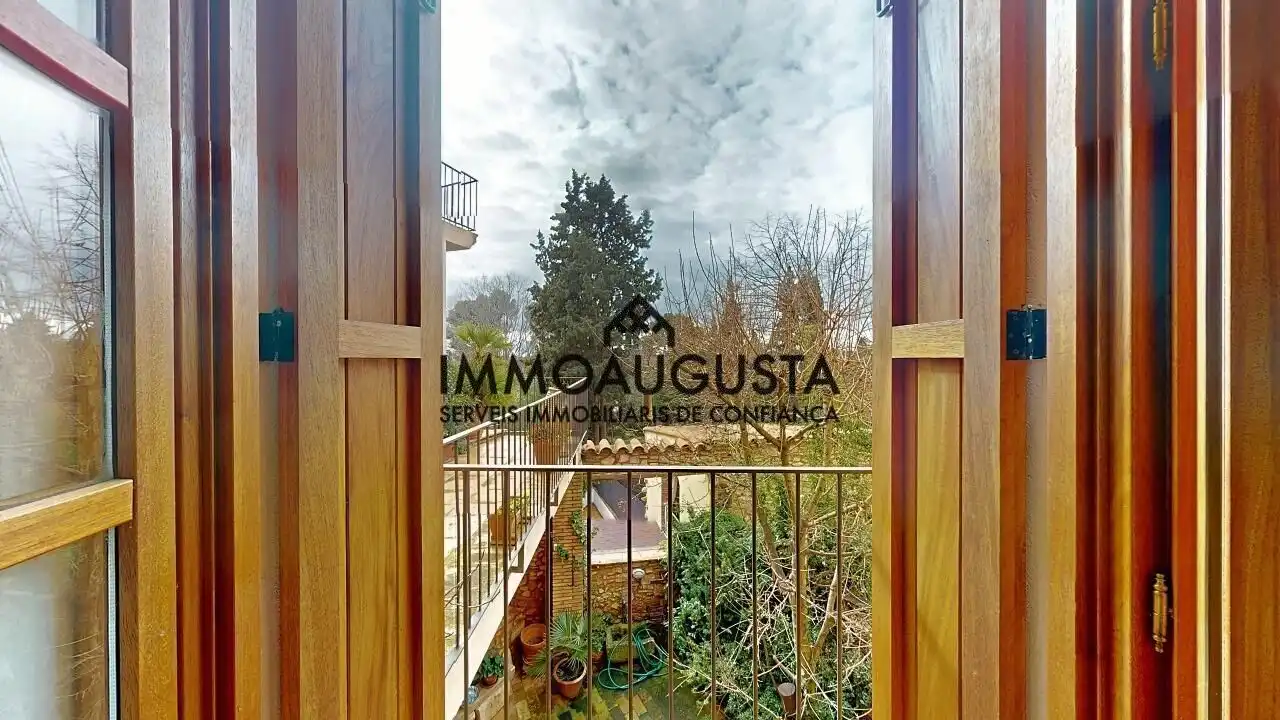 Vista exterior de Finca rústica en venta en Collbató con Aire acondicionado, Calefacción y Terraza