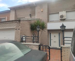 Vista exterior de Casa adosada en venda en Igualada