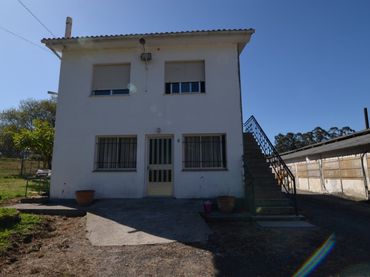 Casa amb balcó en venda a Coirós