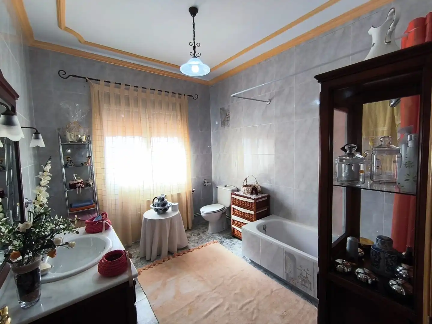 Bathroom of Houses for sale in Lillo  with Heating, Private garden and Terrace