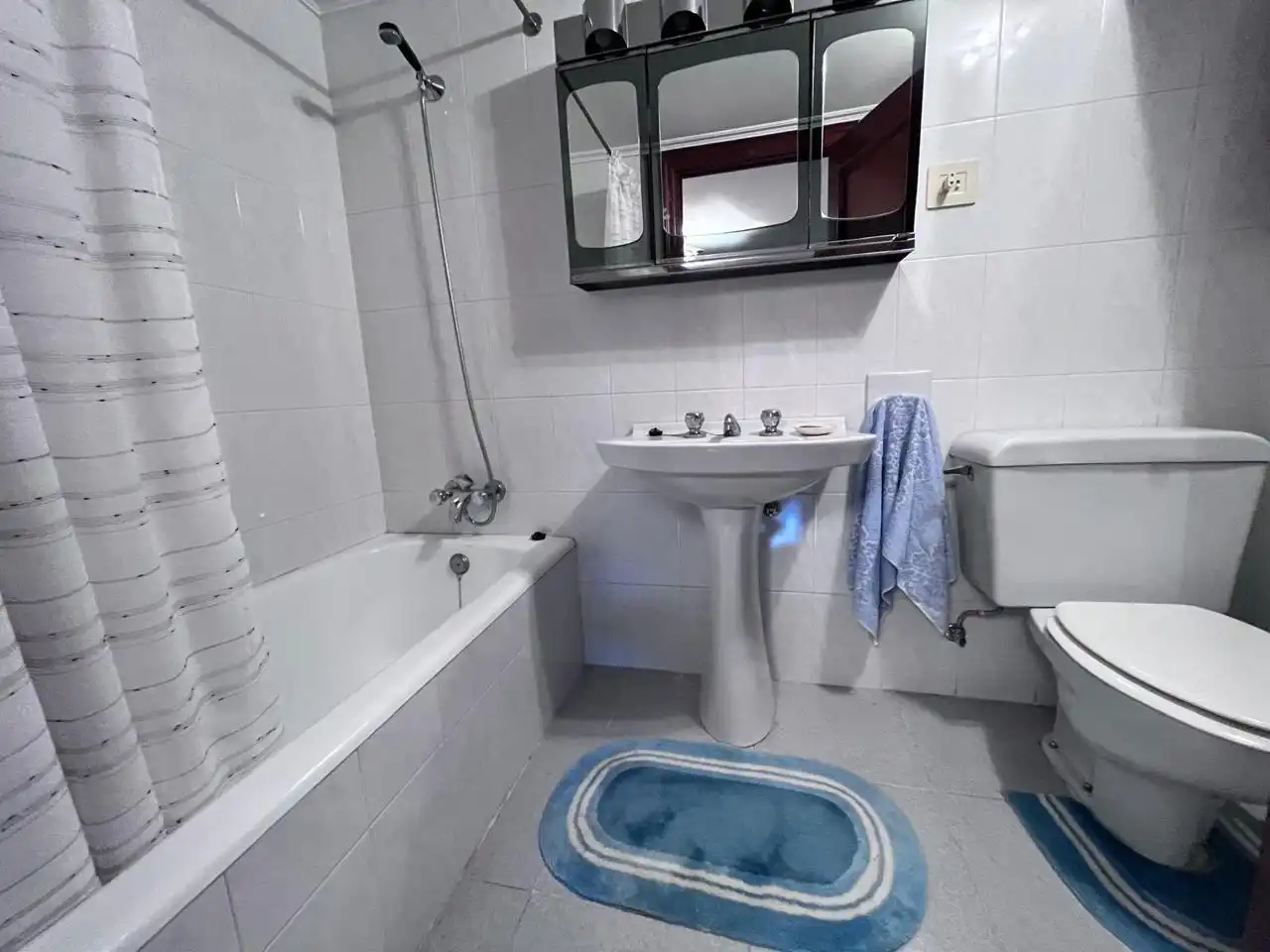 Bathroom of Houses for sale in Vitoria - Gasteiz  with Heating, Private garden and Storage room
