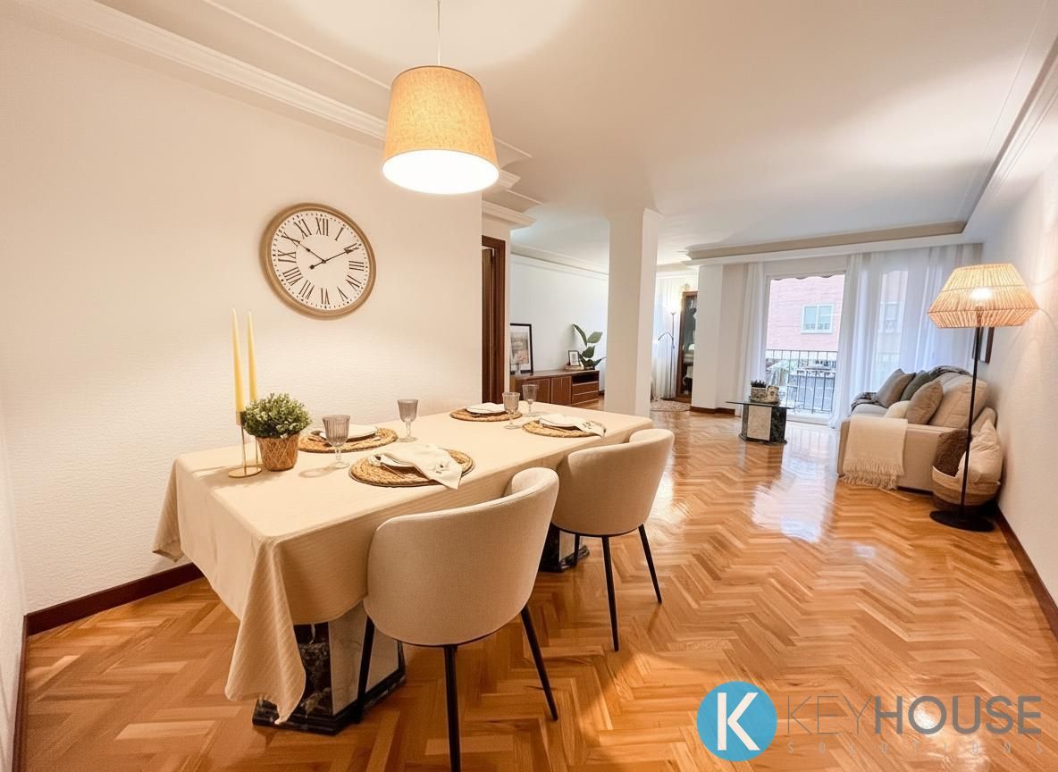 Menjador de Pis en venda en San Fernando de Henares amb Calefacció, Parquet i Terrassa