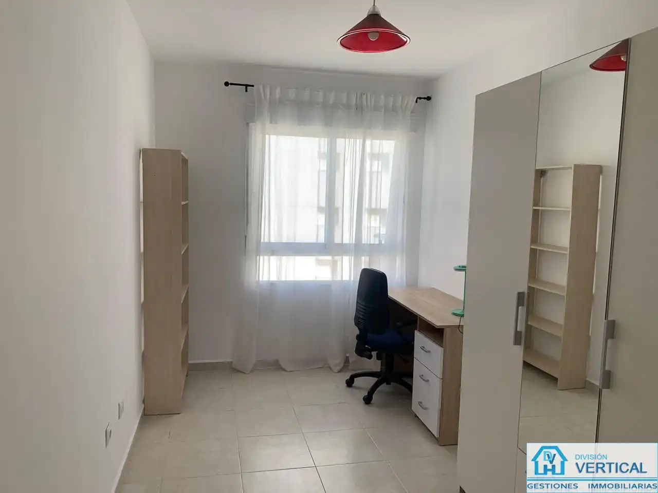 Habitación de Piso en venta en Paterna con Aire acondicionado, Terraza y Trastero