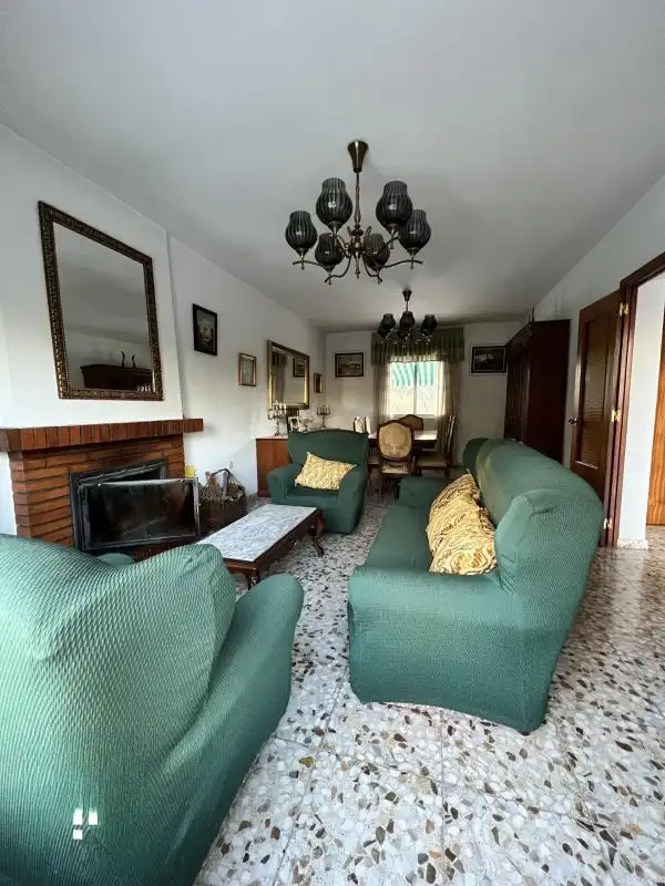 Sala de estar de Casa o chalet en venta en Nuevo Baztán con Calefacción, Jardín privado y Piscina