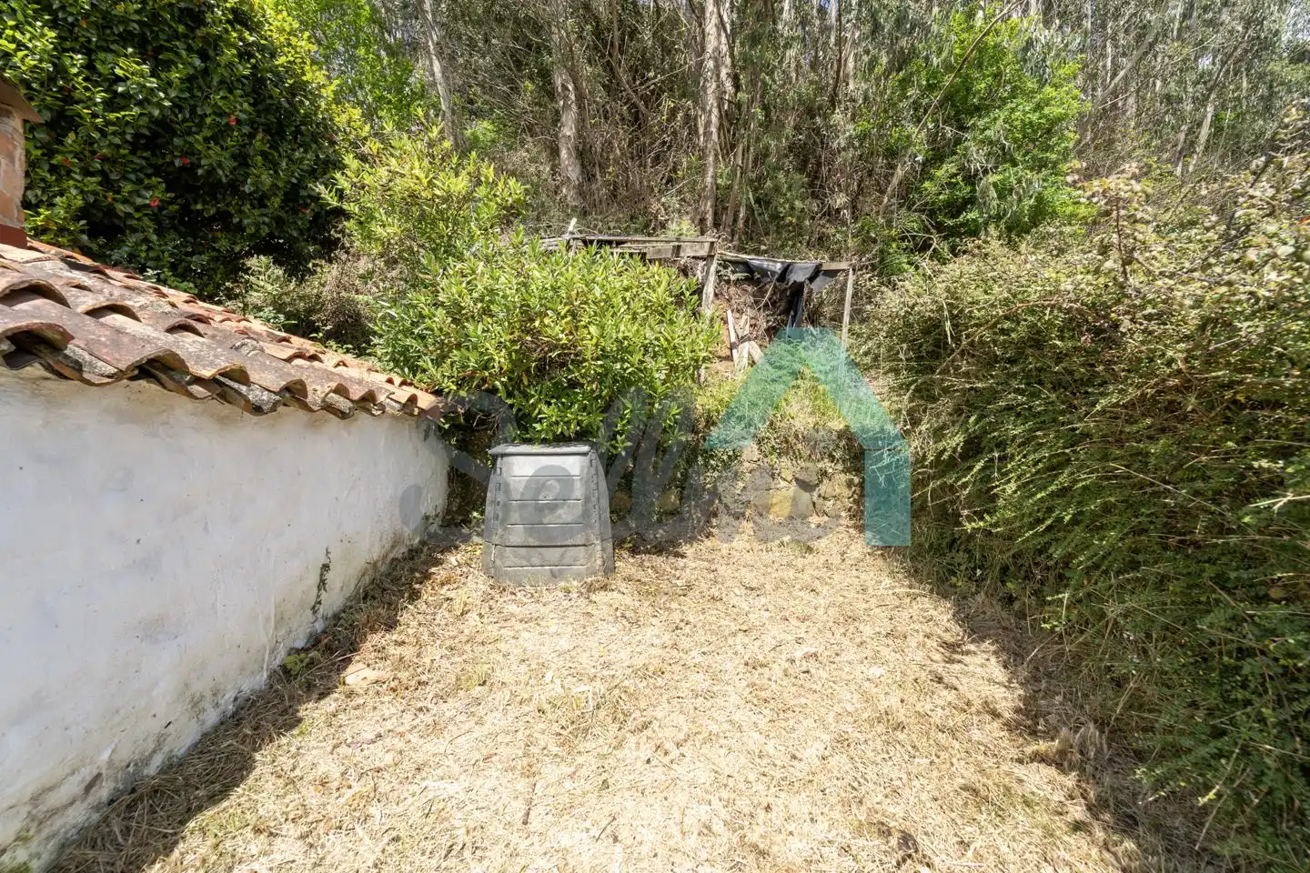 Einfamilien-Reihenhaus zum Verkauf in Carreño mit Heizung, Privatgarten und Parkett