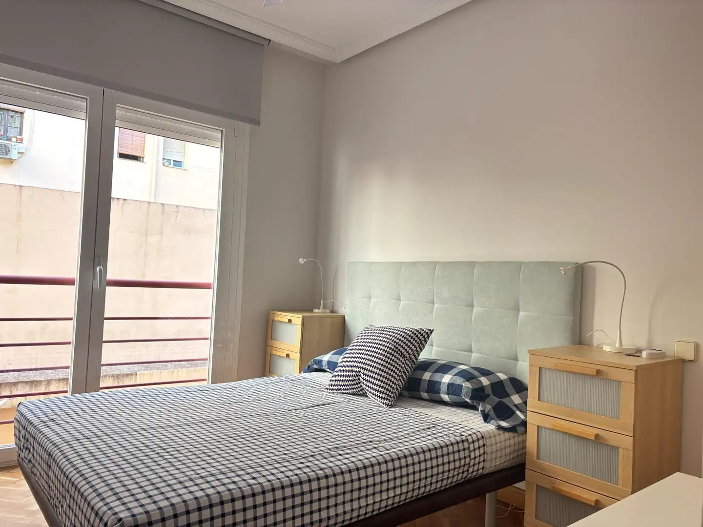 Schlafzimmer von Wohnung zur Miete in Madrid mit Klimaanlage, Heizung und Parkett