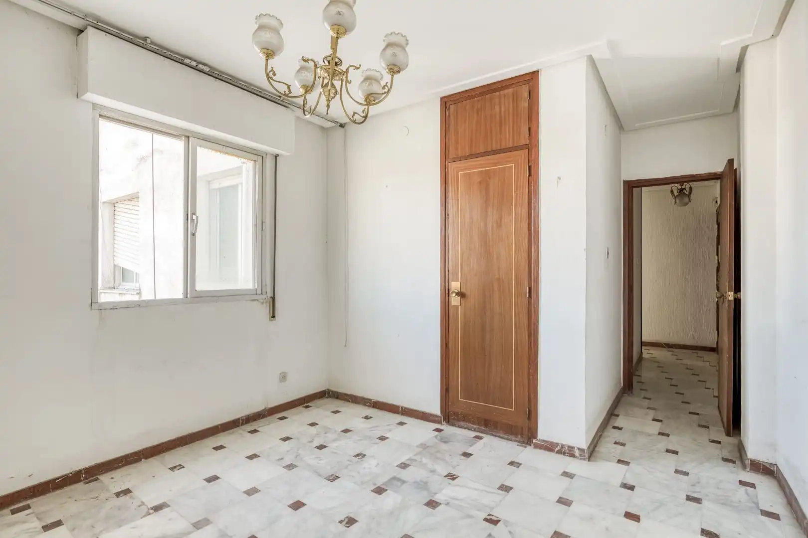 Piso en venta en Linares con Terraza y Balcón