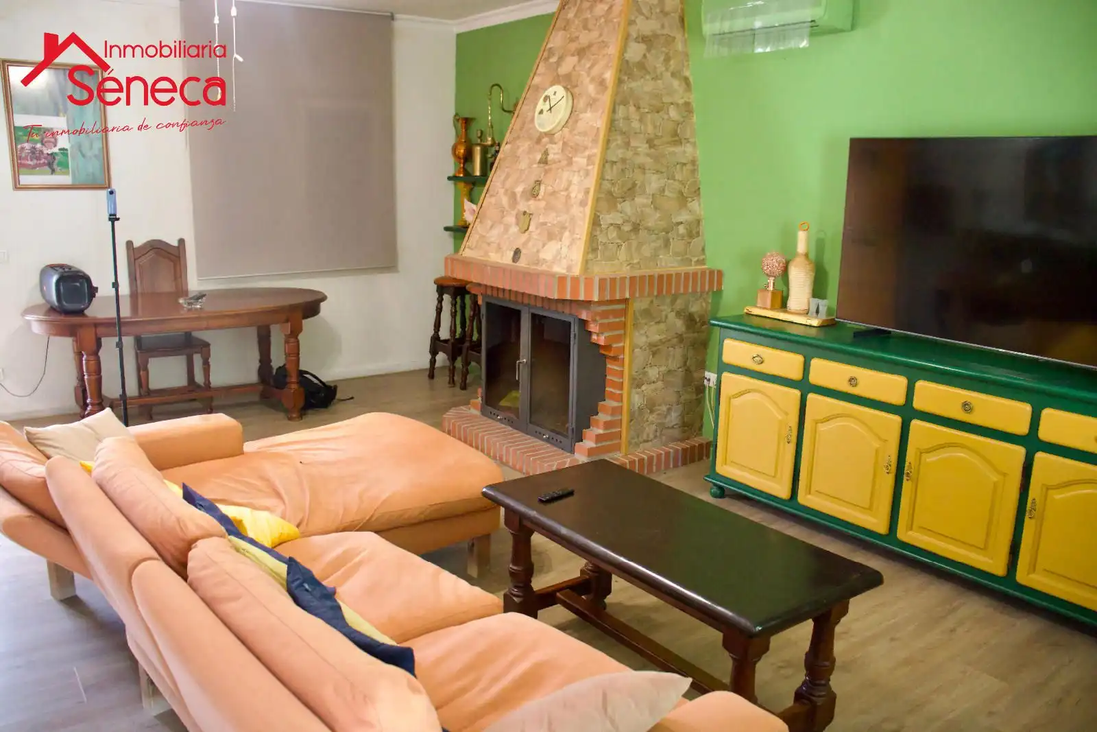 Sala d'estar de Casa o xalet en venda en Córdoba amb Aire condicionat, Calefacció i Traster