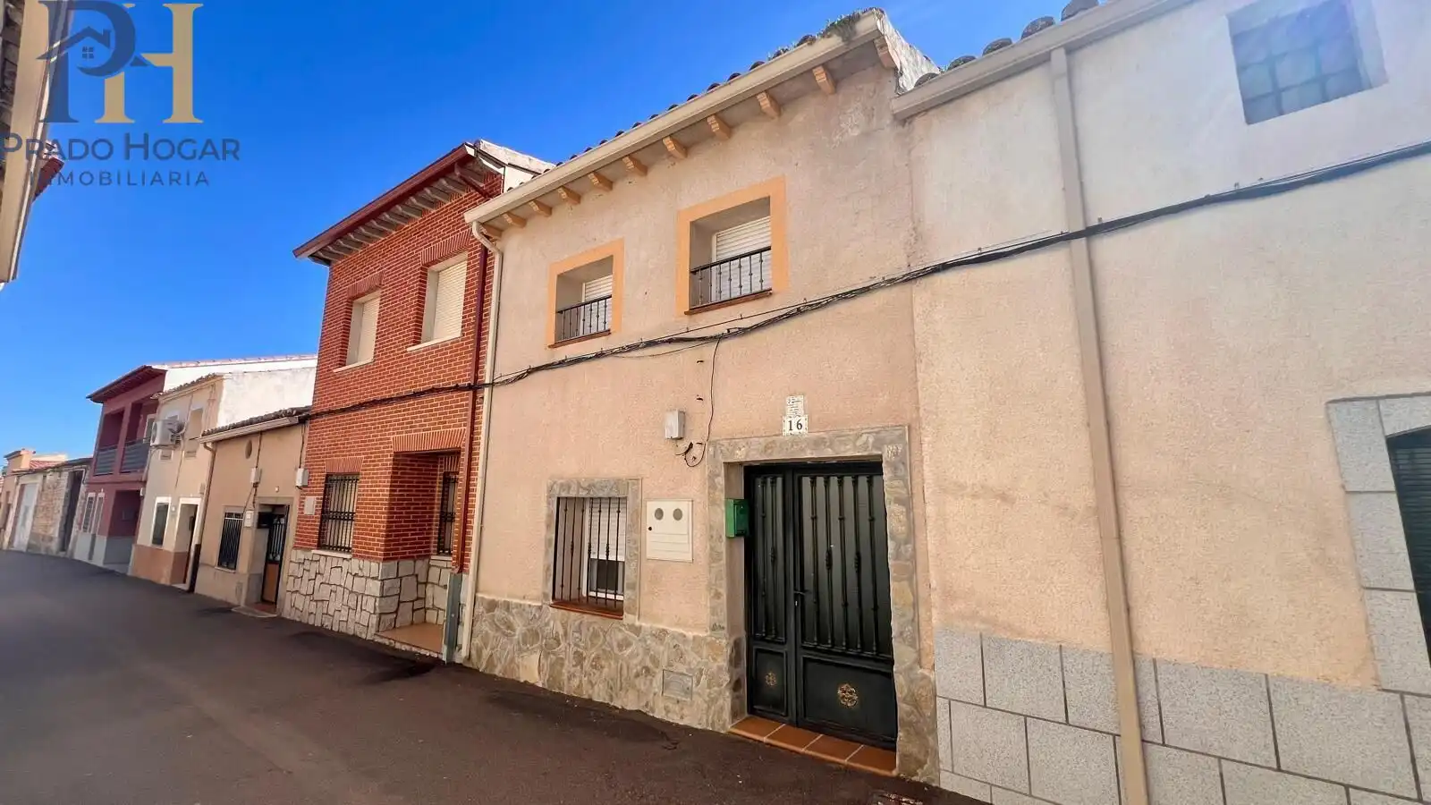 Vista exterior de Casa o chalet en venta en Belvís de la Jara con Terraza