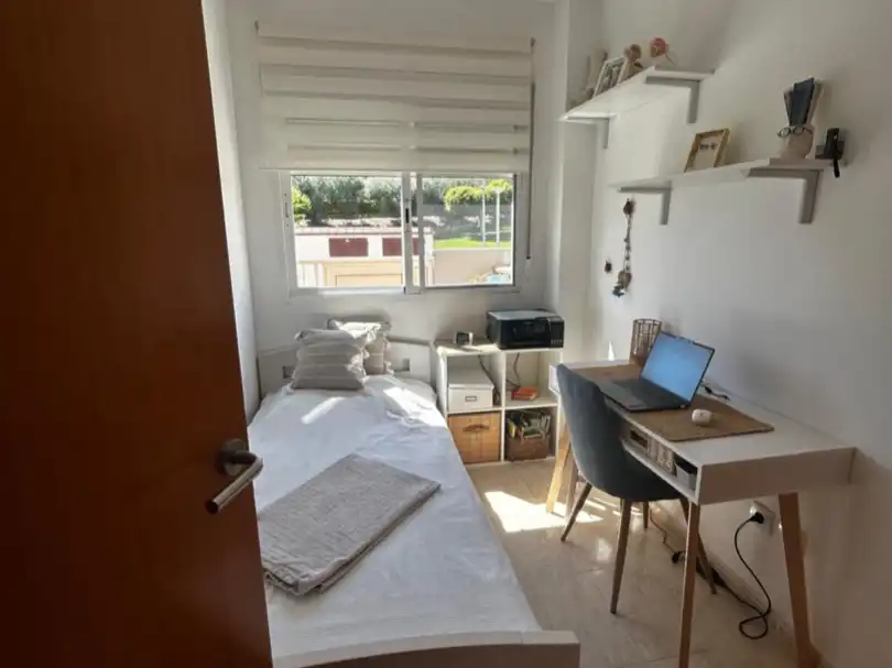 Habitación de Casa o chalet en venta en Guardamar de la Safor, Valencia