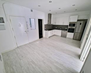 Kitchen of Flat for sale in Cornellà de Llobregat  with Air Conditioner, Parquet flooring and Oven