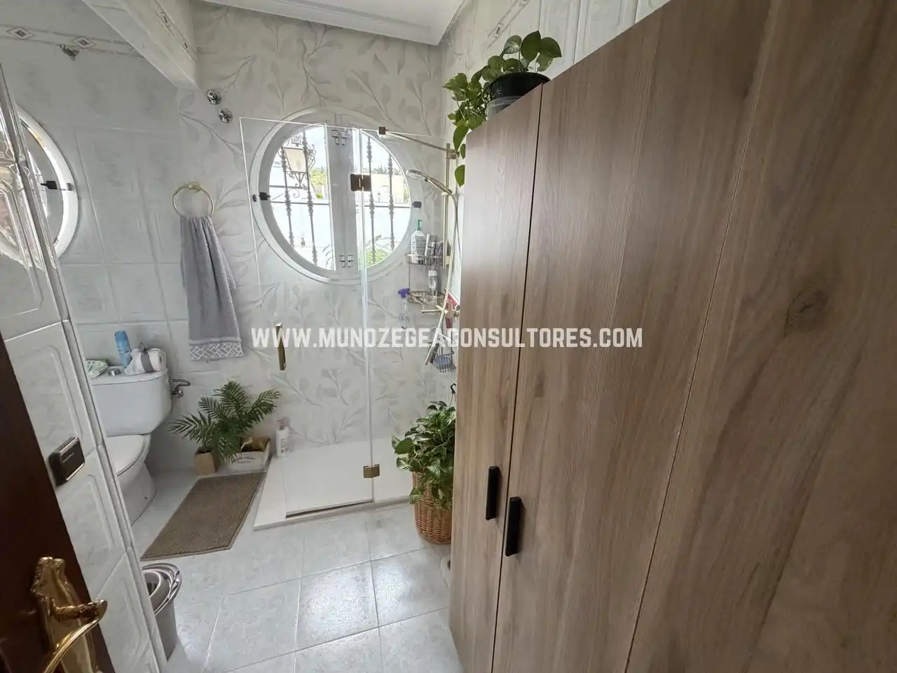 House with pool for sale in Calle Don Juan de Borbón, imagen 16