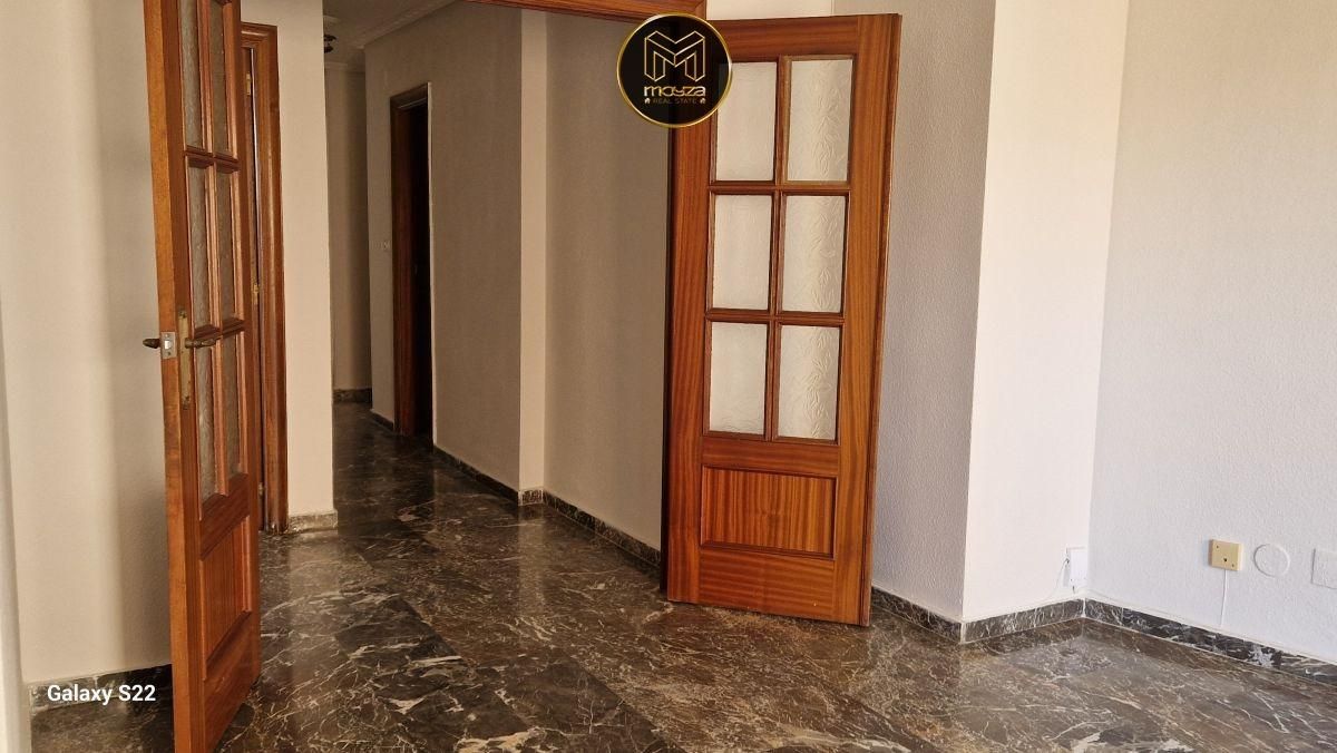 Pis en venda en  Jaén Capital amb Aire condicionat, Terrassa i Traster