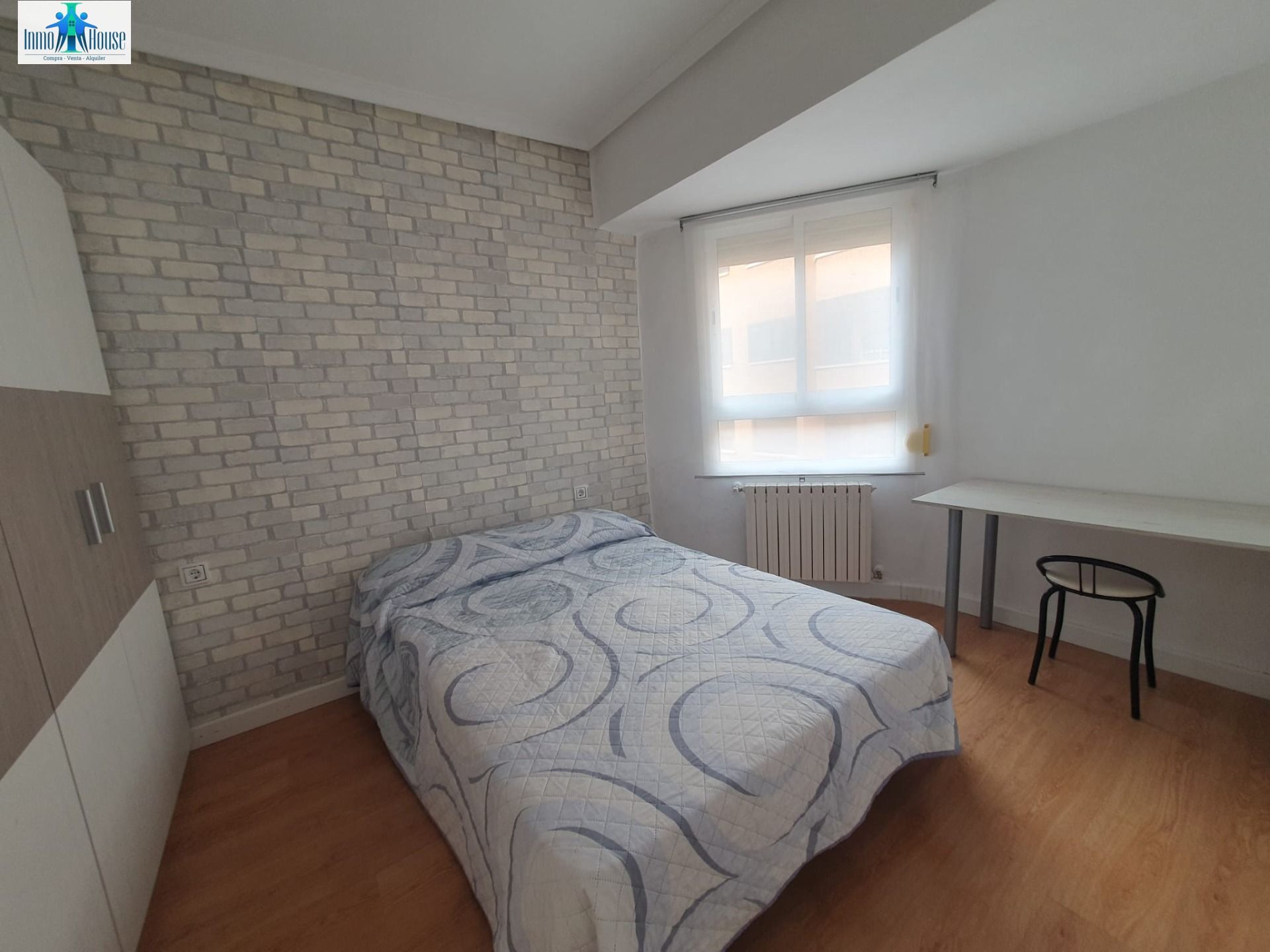 Dormitori de Pis en venda en  Albacete Capital amb Aire condicionat i Balcó