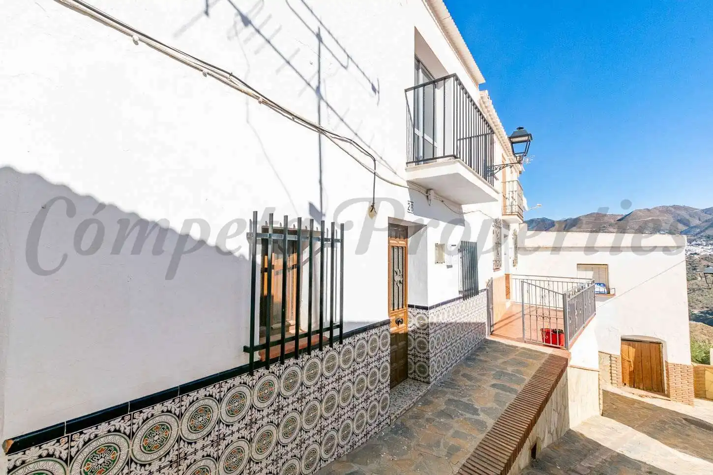 House with garden for sale in Sayalonga, imagen 2