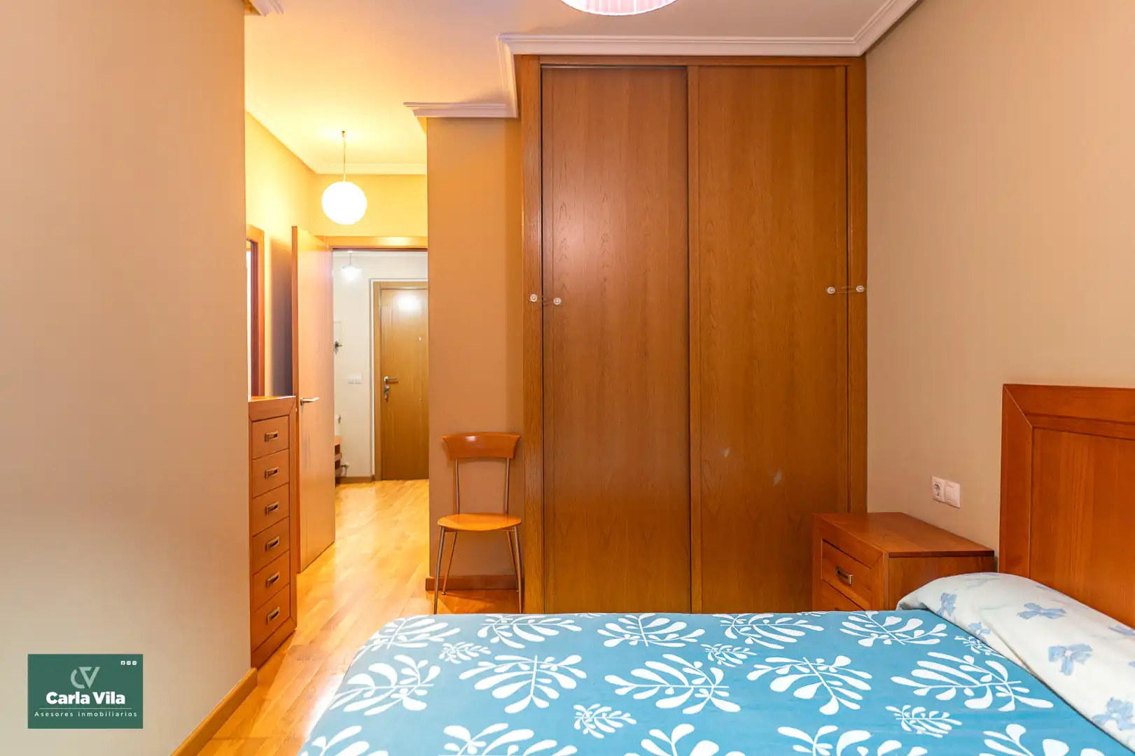 Dormitori de Apartament en venda en Lugo amb Calefacció, Parquet i Moblat