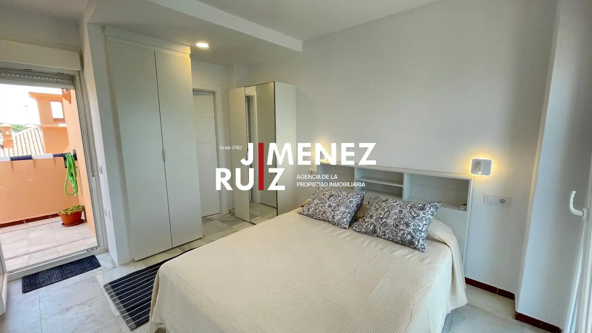 Schlafzimmer von Wohnung zur Miete in El Puerto de Santa María mit Klimaanlage, Terrasse und Balkon