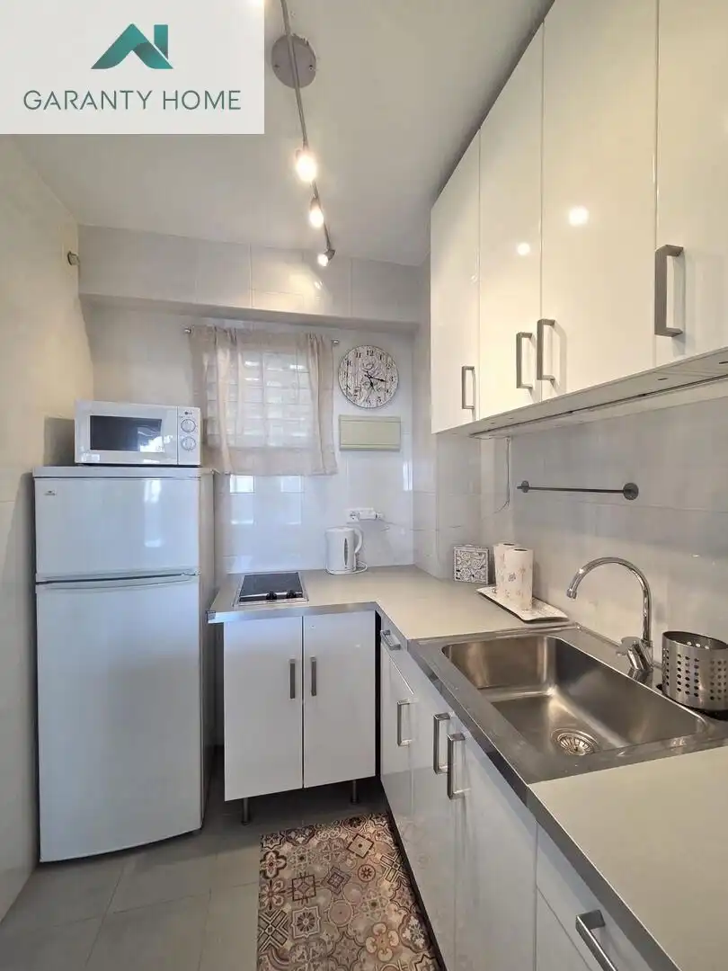 Cocina de Piso de alquiler en Torremolinos con Amueblado, Balcón y Piscina comunitaria
