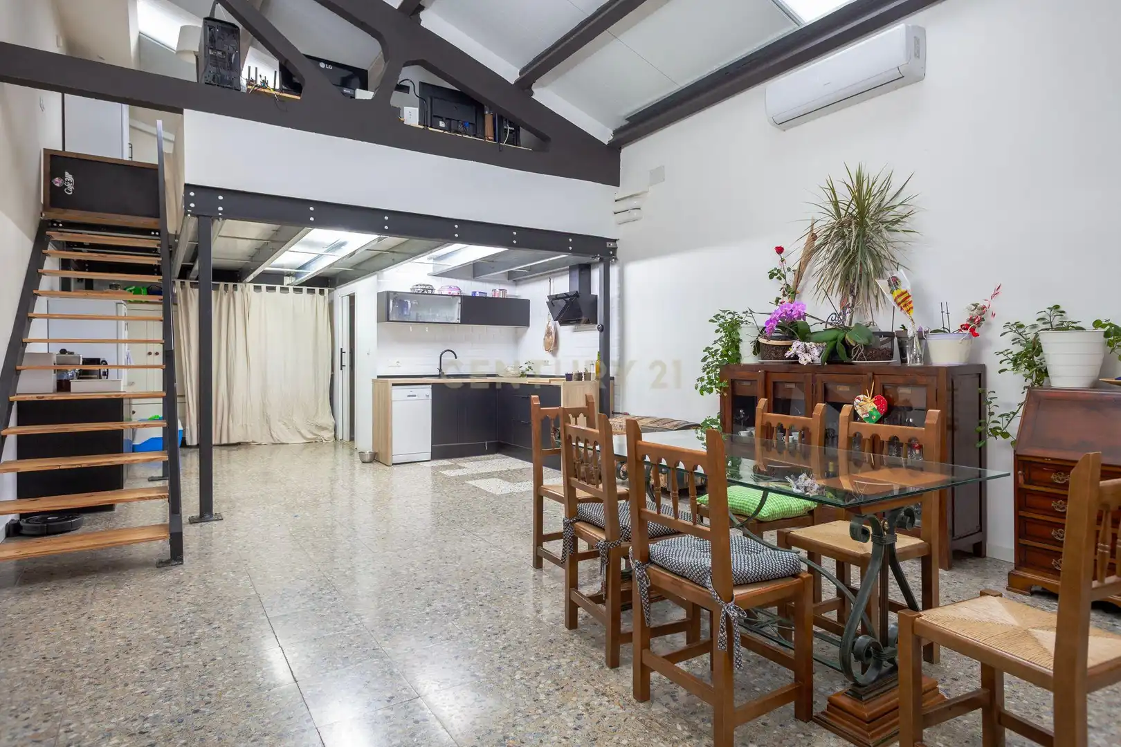 Comedor de Local en traspaso en Parets del Vallès con Aire acondicionado