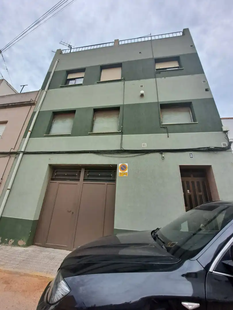 Vista exterior de Casa o xalet en venda en Castellón de la Plana / Castelló de la Plana amb Traster, Moblat i Forn