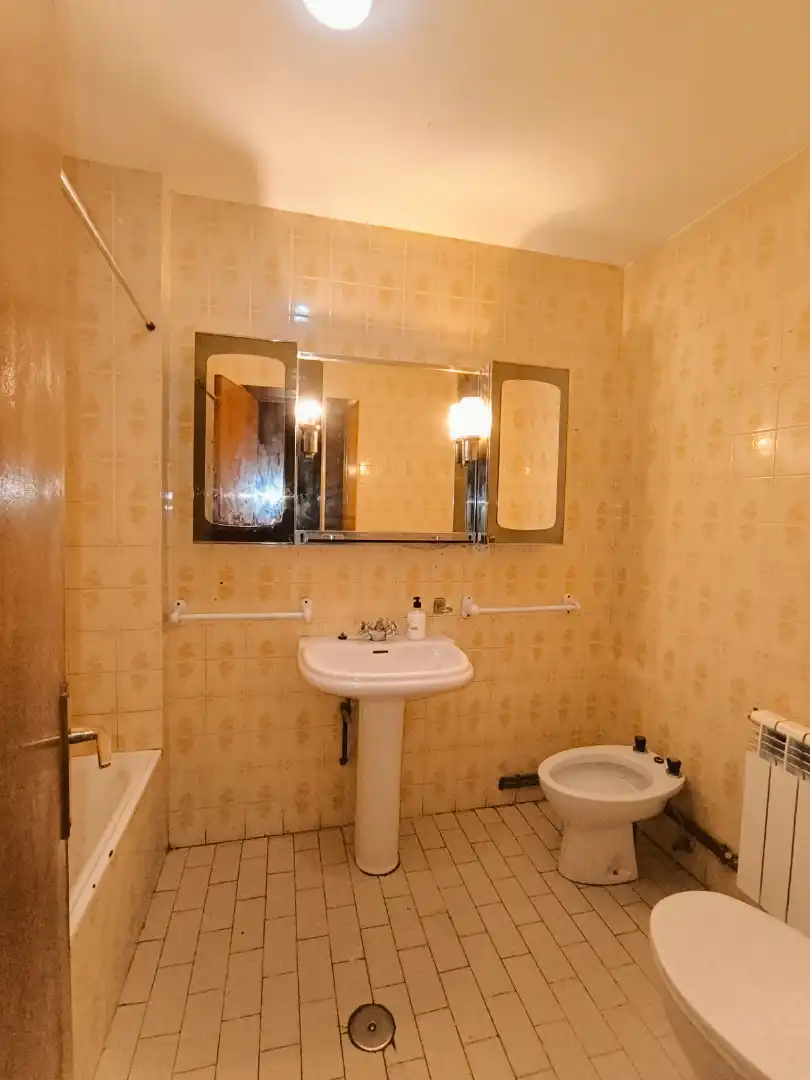 Baño de Piso en venta en Palencia con Calefacción, Parquet y Terraza