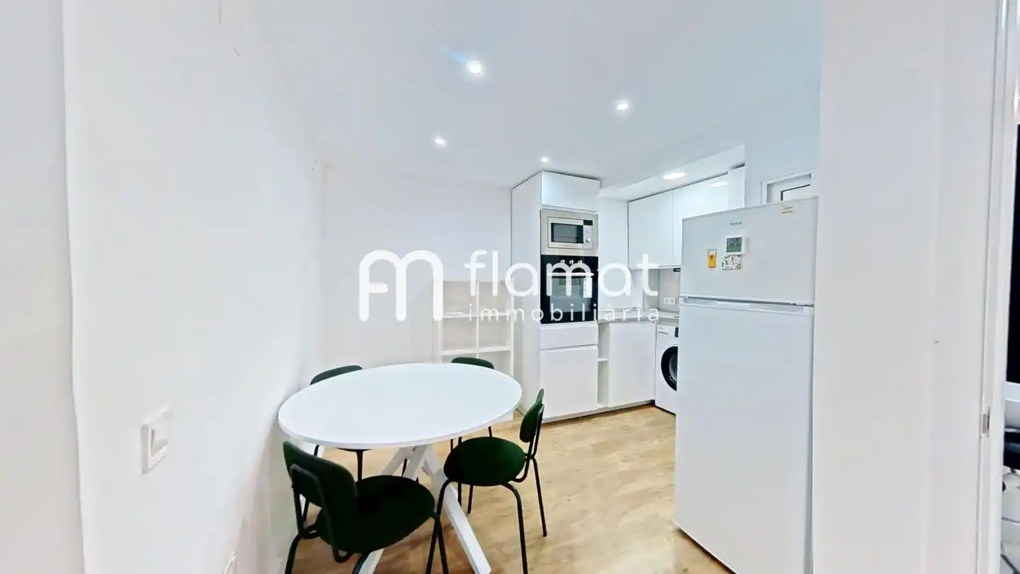 Wohnung zum Verkauf in Carrer de les Escrivanies Velles, imagen 2