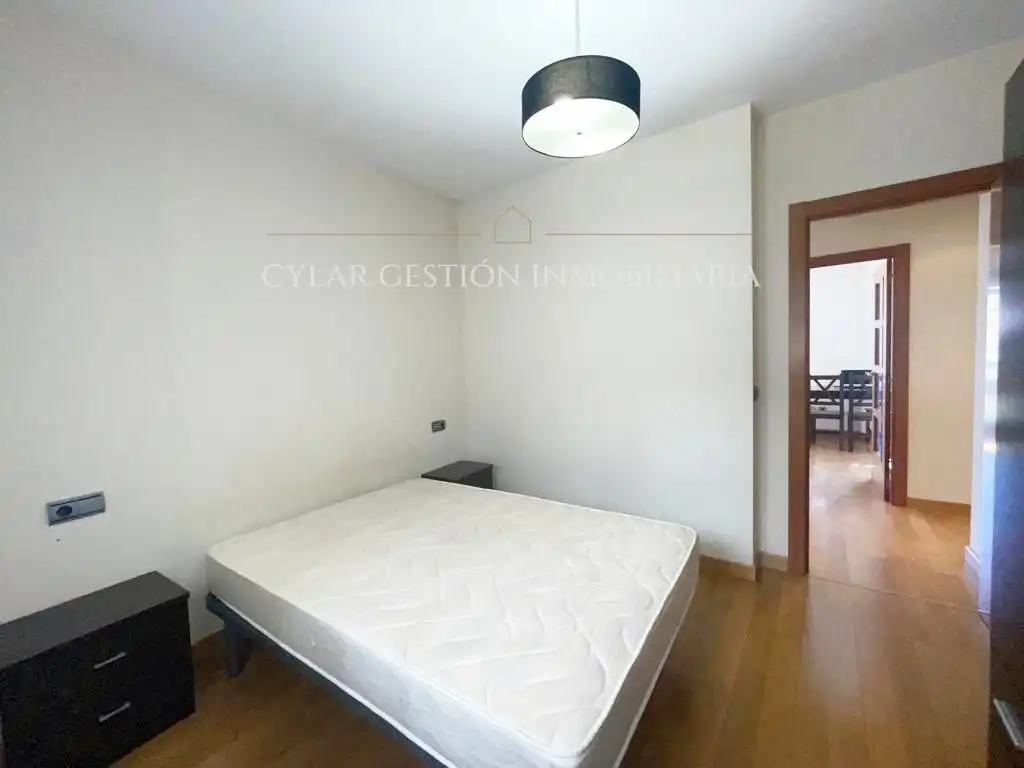 Habitación de Piso de alquiler en Salamanca con Calefacción, Parquet y Amueblado
