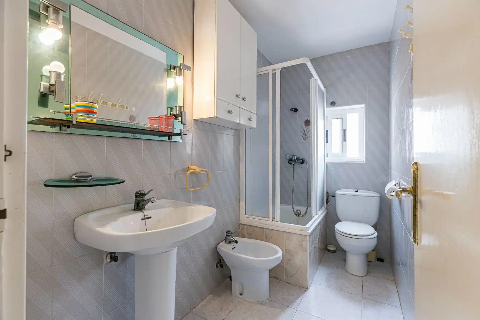 Baño de Piso en venta en Pilar de la Horadada con Aire acondicionado, Terraza y Amueblado